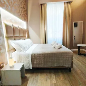 Couette-café Amoroma, Rome